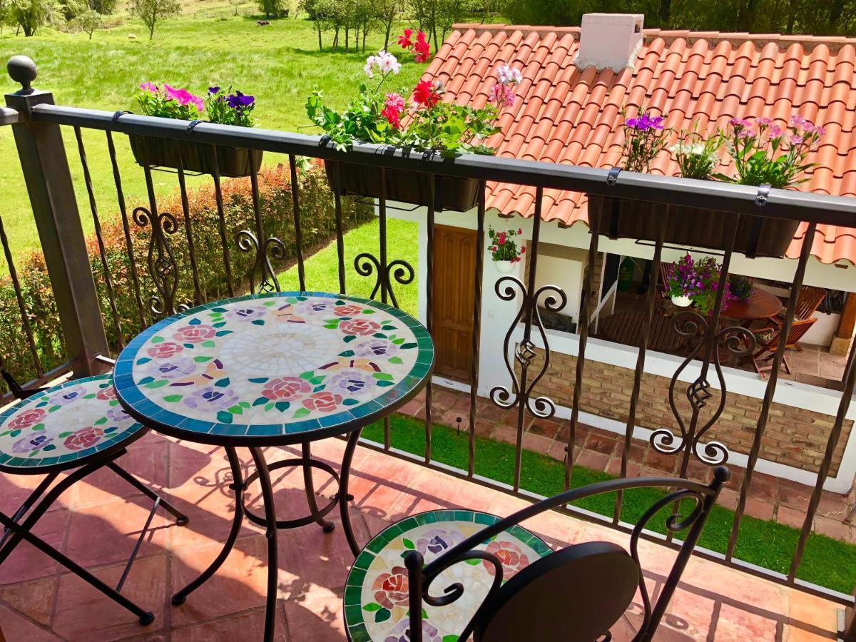 Casa De Las Flores บียาเดเลย์บา ภายนอก รูปภาพ