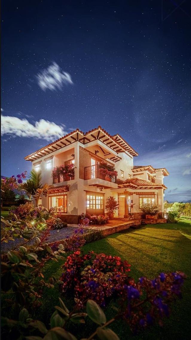 Casa De Las Flores บียาเดเลย์บา ภายนอก รูปภาพ