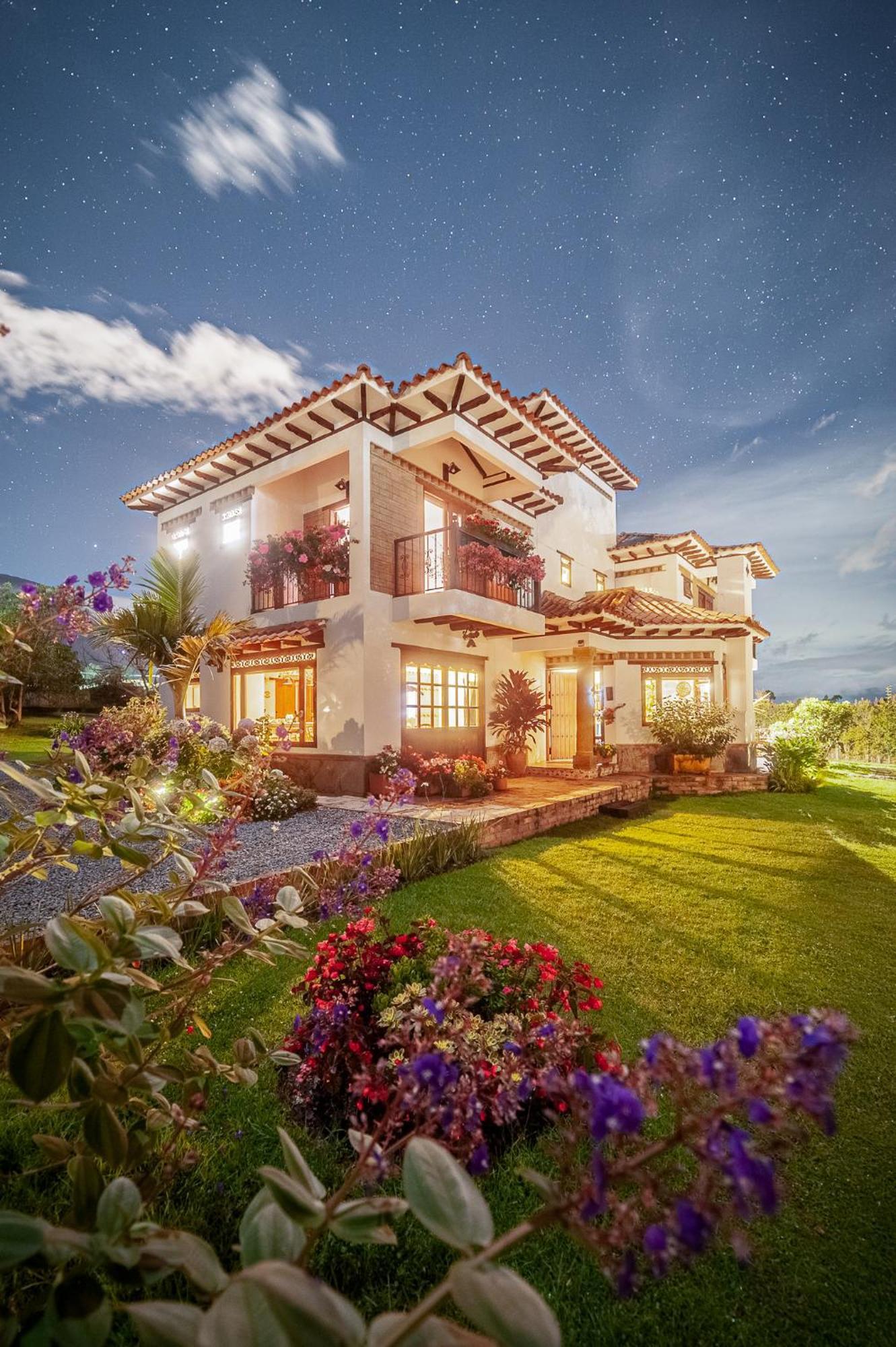 Casa De Las Flores บียาเดเลย์บา ภายนอก รูปภาพ
