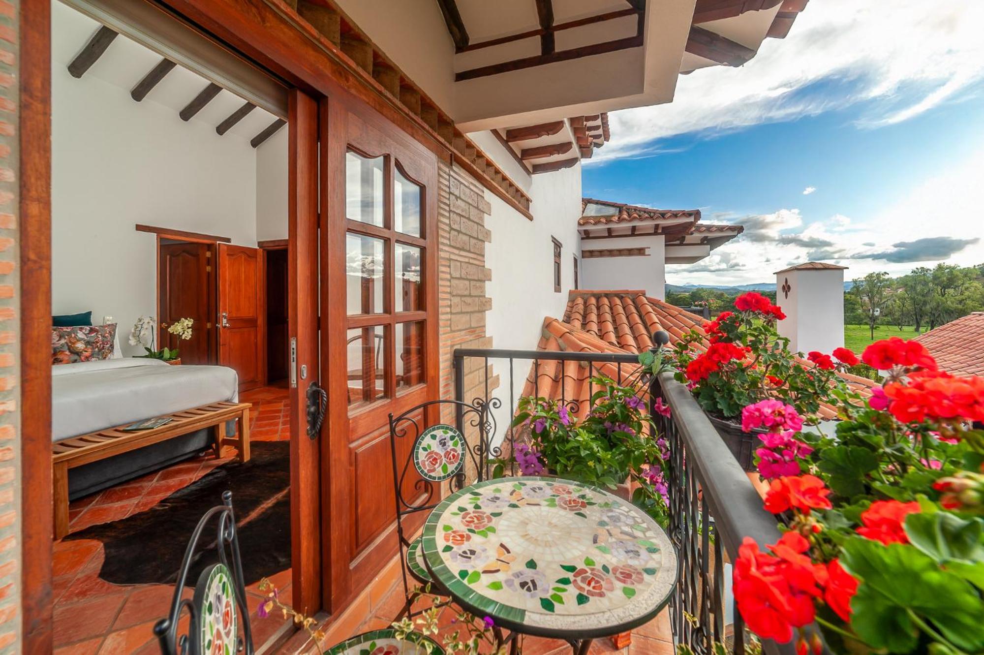 Casa De Las Flores บียาเดเลย์บา ภายนอก รูปภาพ